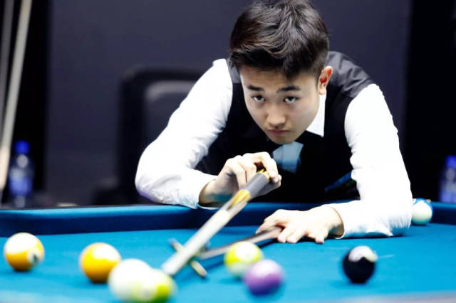 的坚韧崛起 的坚韧崛起